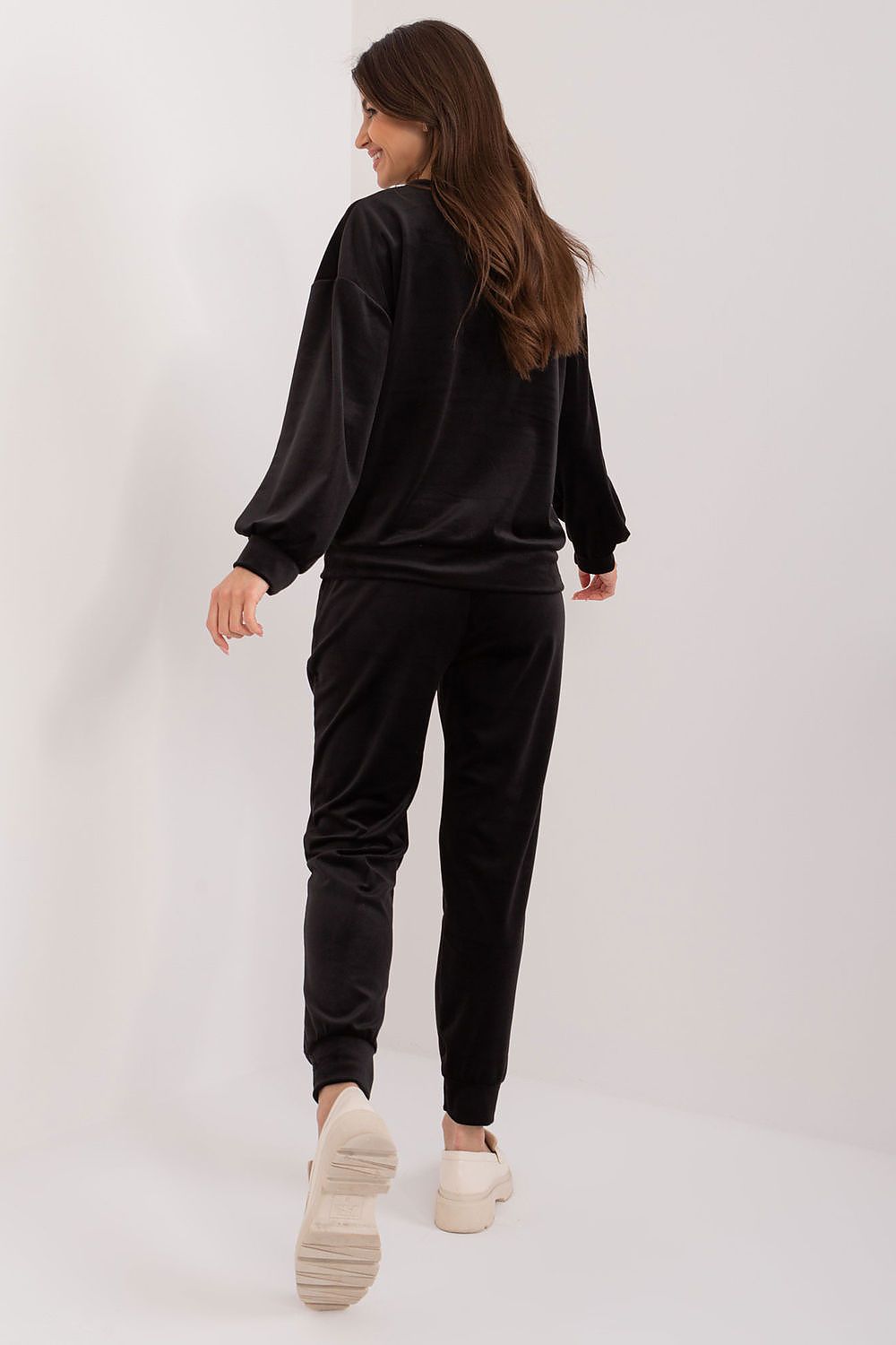 Elegant Italy Moda Velour Set with Decorative Bows – Luxurious Sweatshirt and Pants Combo