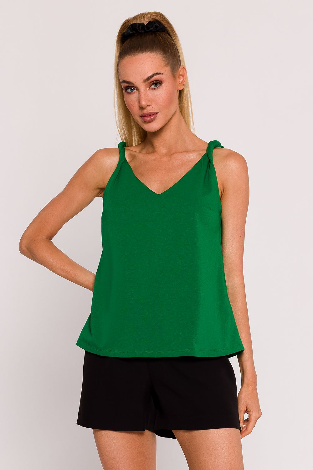 Elegant Knitted Blouse with Unique V-Neckline and Exquisite Back Cut Artistry by Moe