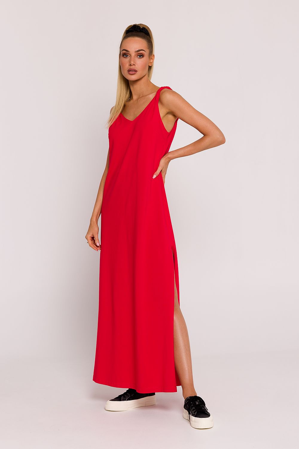 Moe Oversized Knit Dress with Twisted Shoulder Straps and Striking V-Neck Design