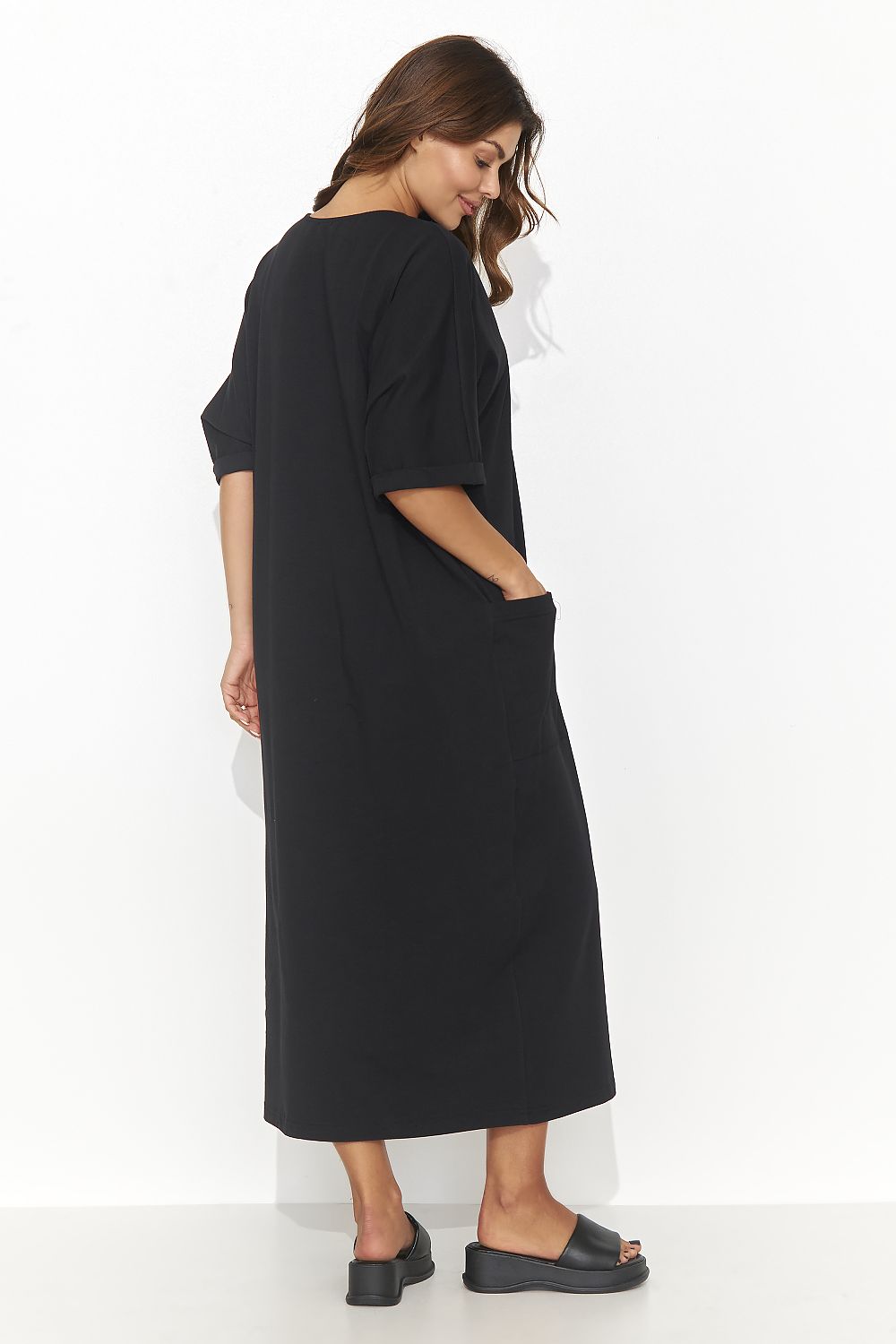 Elegant Casual Daydress Numinou - Short Sleeve Heart Neckline with Pockets, Cotton-Spandex Blend