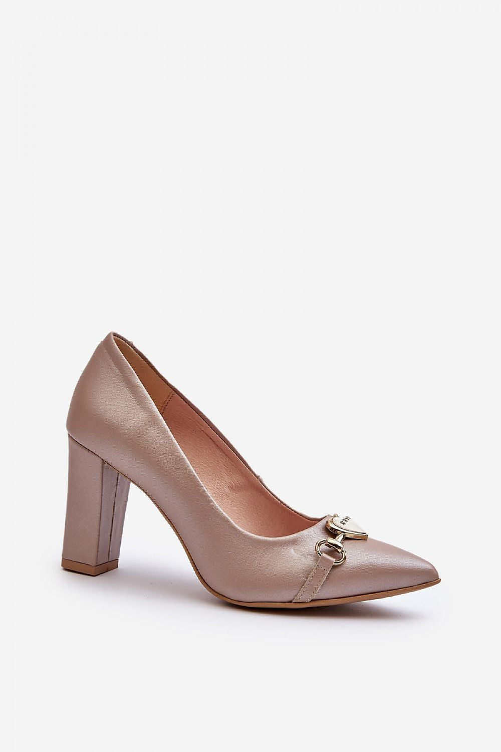 Elegant Natural Leather Block Heel Pumps with Heart-Shaped Ornament – Step in Style