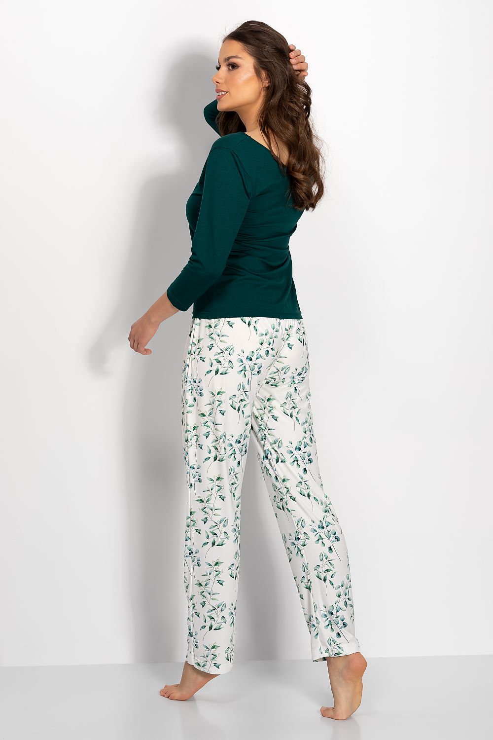 Luxury Women's Viscose Pajamas Set by Momenti Per Me – Elegant Dark Green with Floral Design