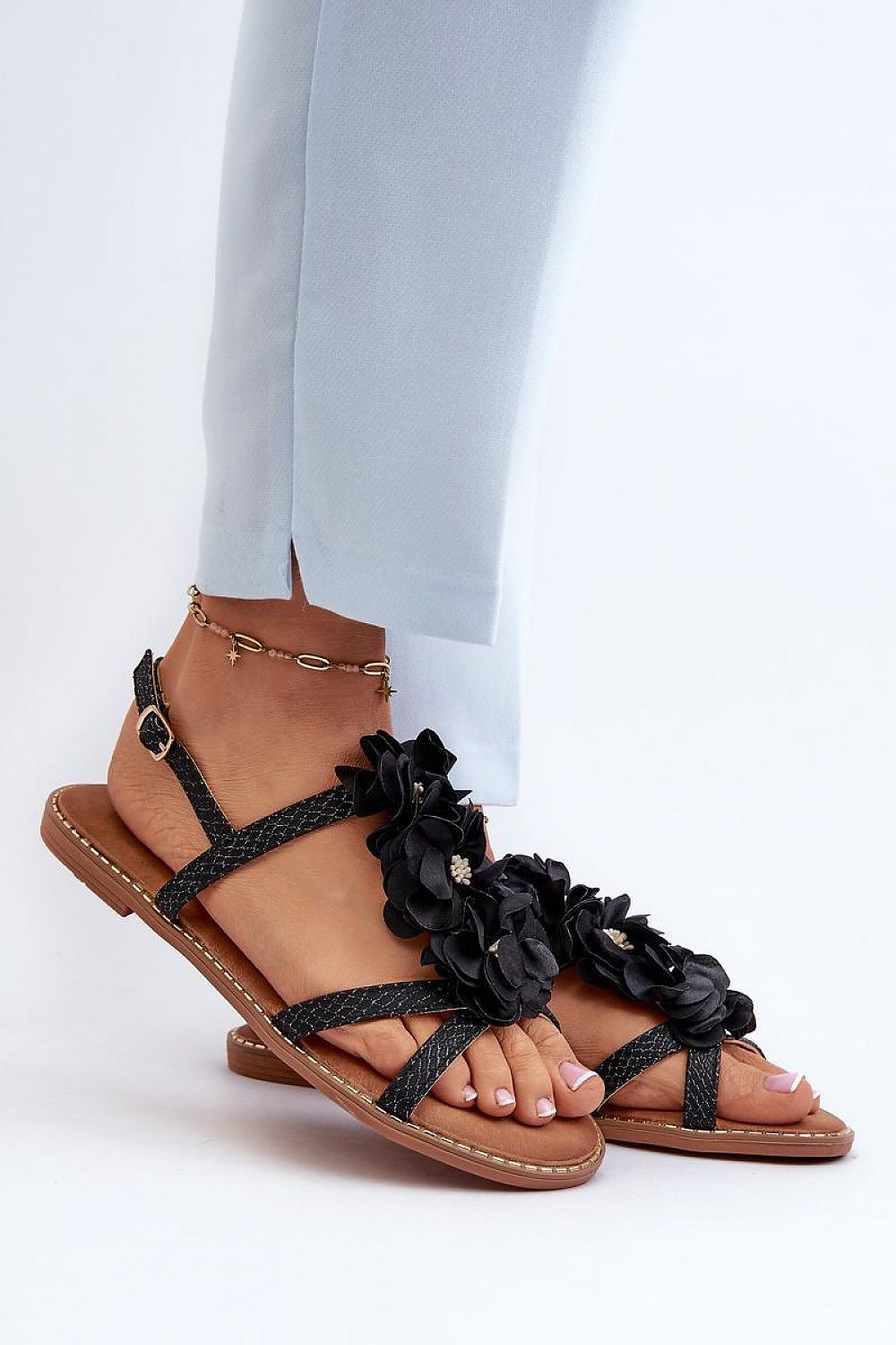 Women's Glittering Floral Sandals with Flat Heel for Summer Elegance - Step in Style