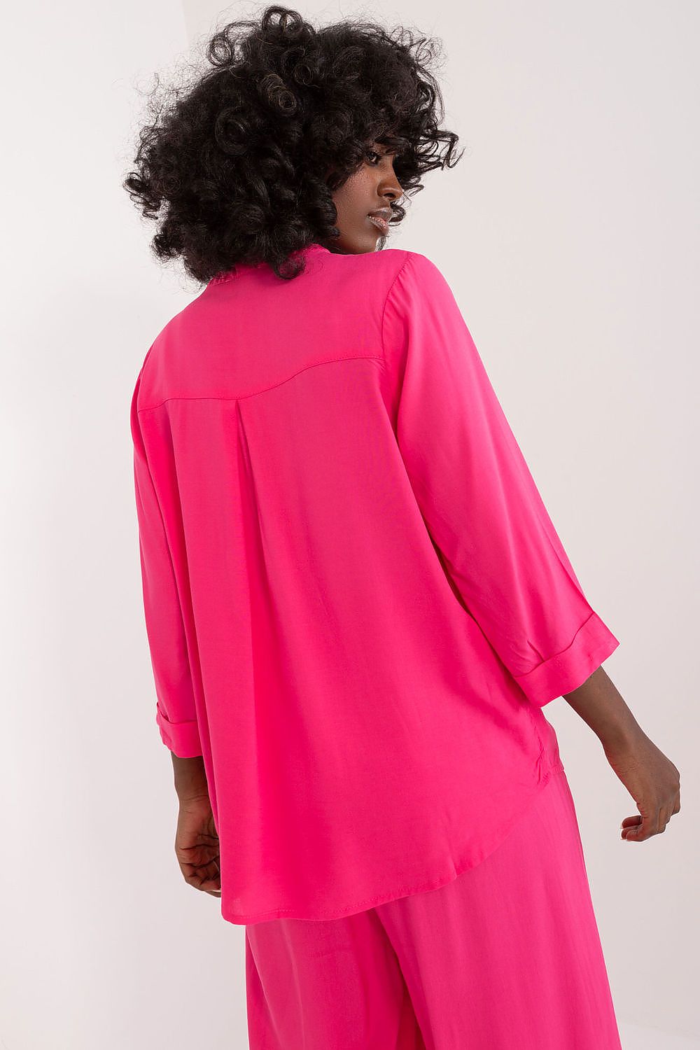 Elegant Viscose Blouse with V-Neck and 3/4 Sleeves for Everyday Comfort & Style by Sublevel