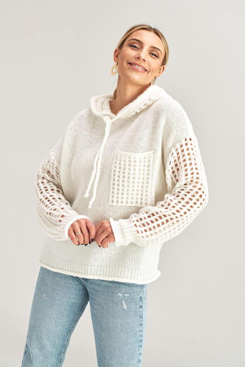 Elegant Long-Sleeved Hooded Jumper with Fashionable Decorative Pocket by Figl