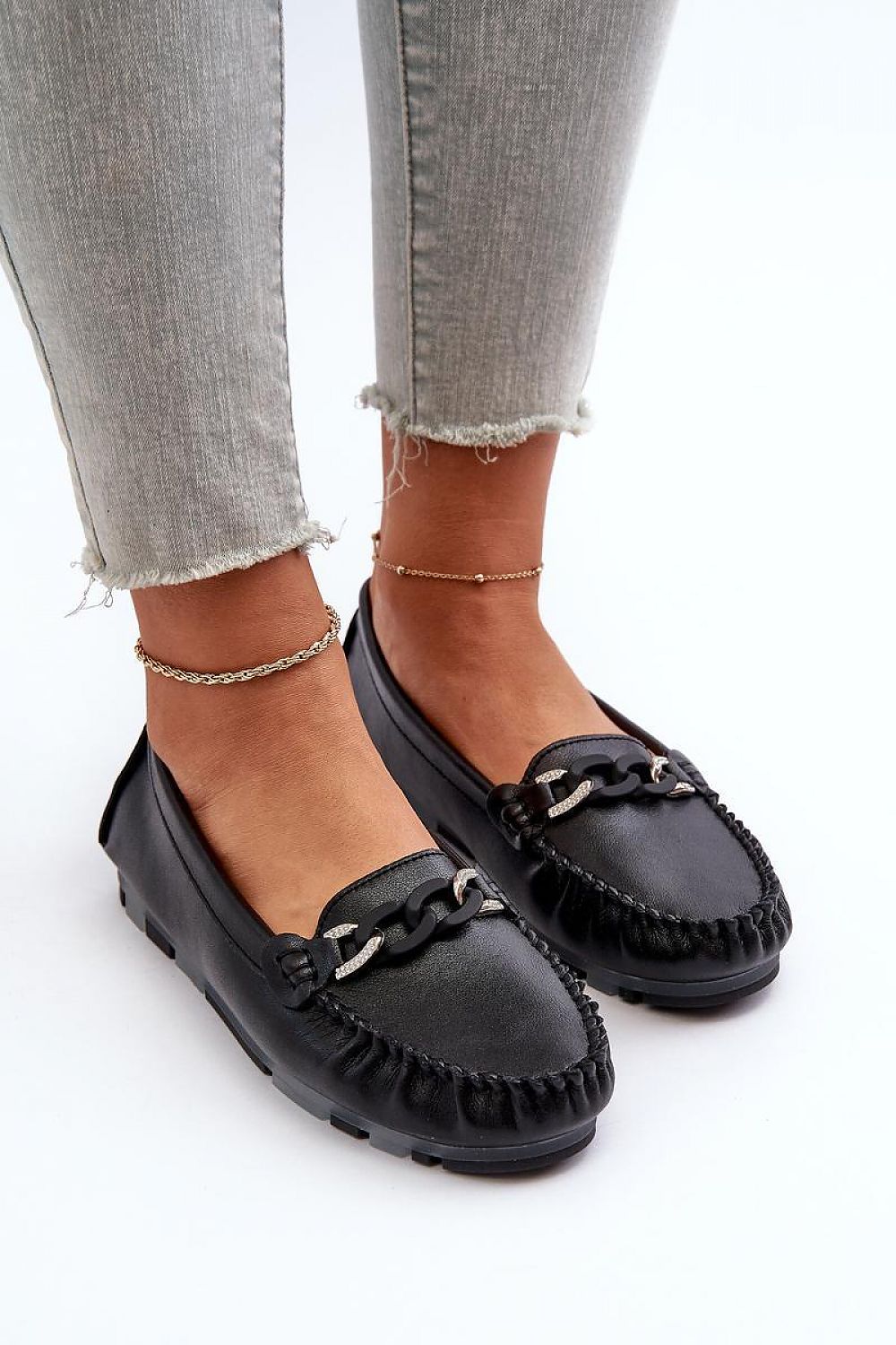 S.Barski Women's Leather Moccasins with Decorative Chain - Comfort & Style in Every Step