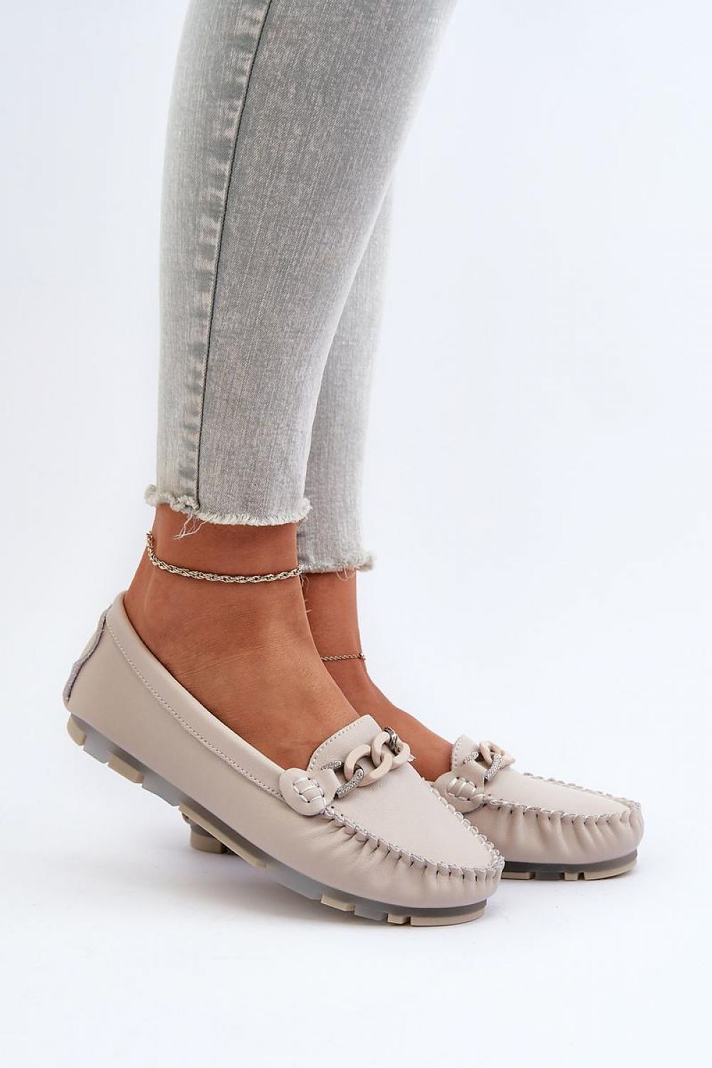 S.Barski Women's Leather Moccasins with Decorative Chain - Comfort & Style in Every Step