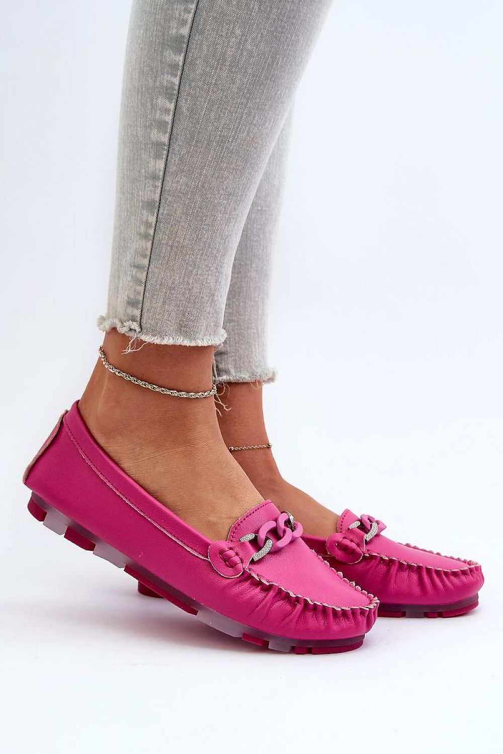 S.Barski Women's Leather Moccasins with Decorative Chain - Comfort & Style in Every Step