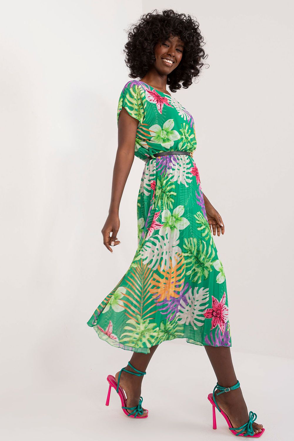 Elegant Italy Moda Cocktail Dress with Pleated Skirt and Black Belt for Formal Events
