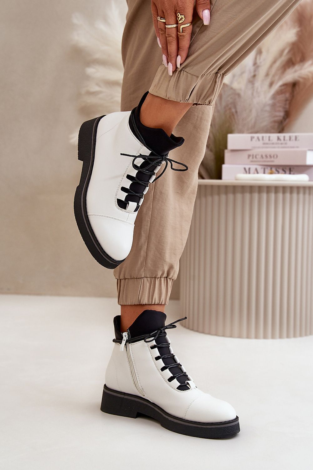 Women's Jezzi Eco-Leather Boots with Soft Fleece Lining and Zip Closure - Timeless Elegance