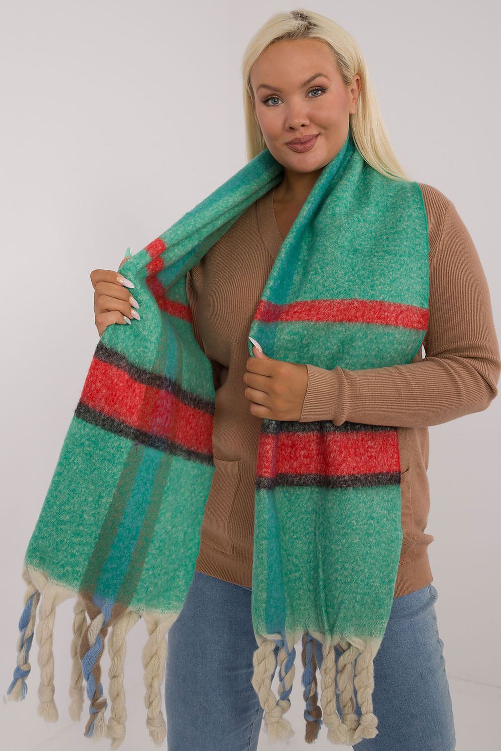 Elegant 180cm Long Check Pattern Polyester Scarf with Tassels for Winter Warmth