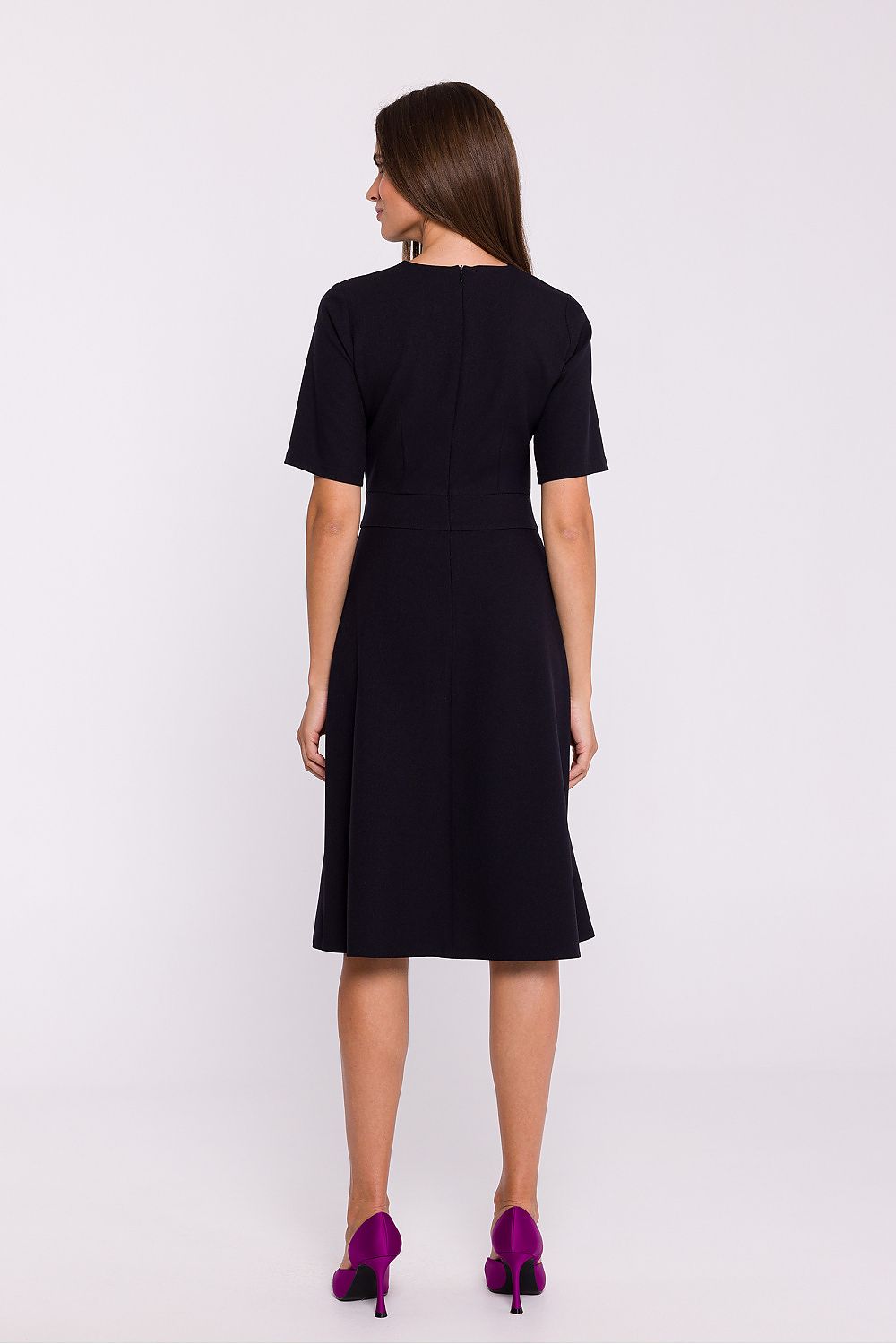 Stylove Lightweight Daydress with Double Trapeze Hem, Elegant Short Sleeves & Minimalist Design
