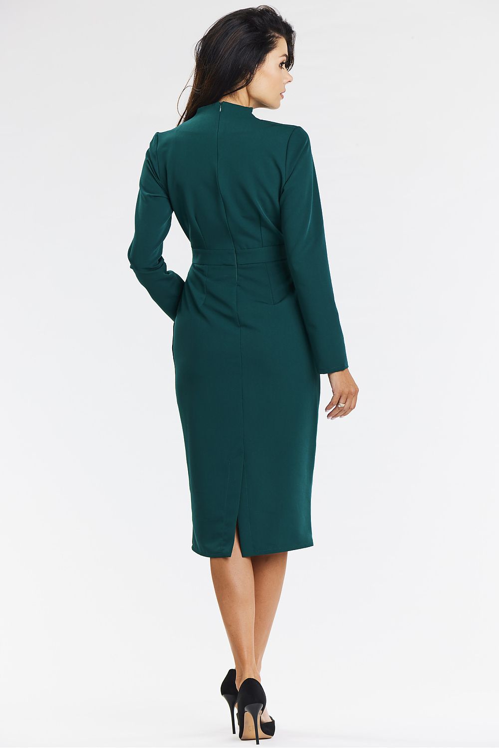Elegant Green Midi Dress with Long Sleeves, V Neckline & Fitted Cut by Awama