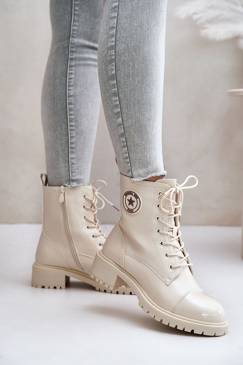 Elegant Women's Ecological Leather Bagger Boots with Insulation - Classic Zippered & Laced Design