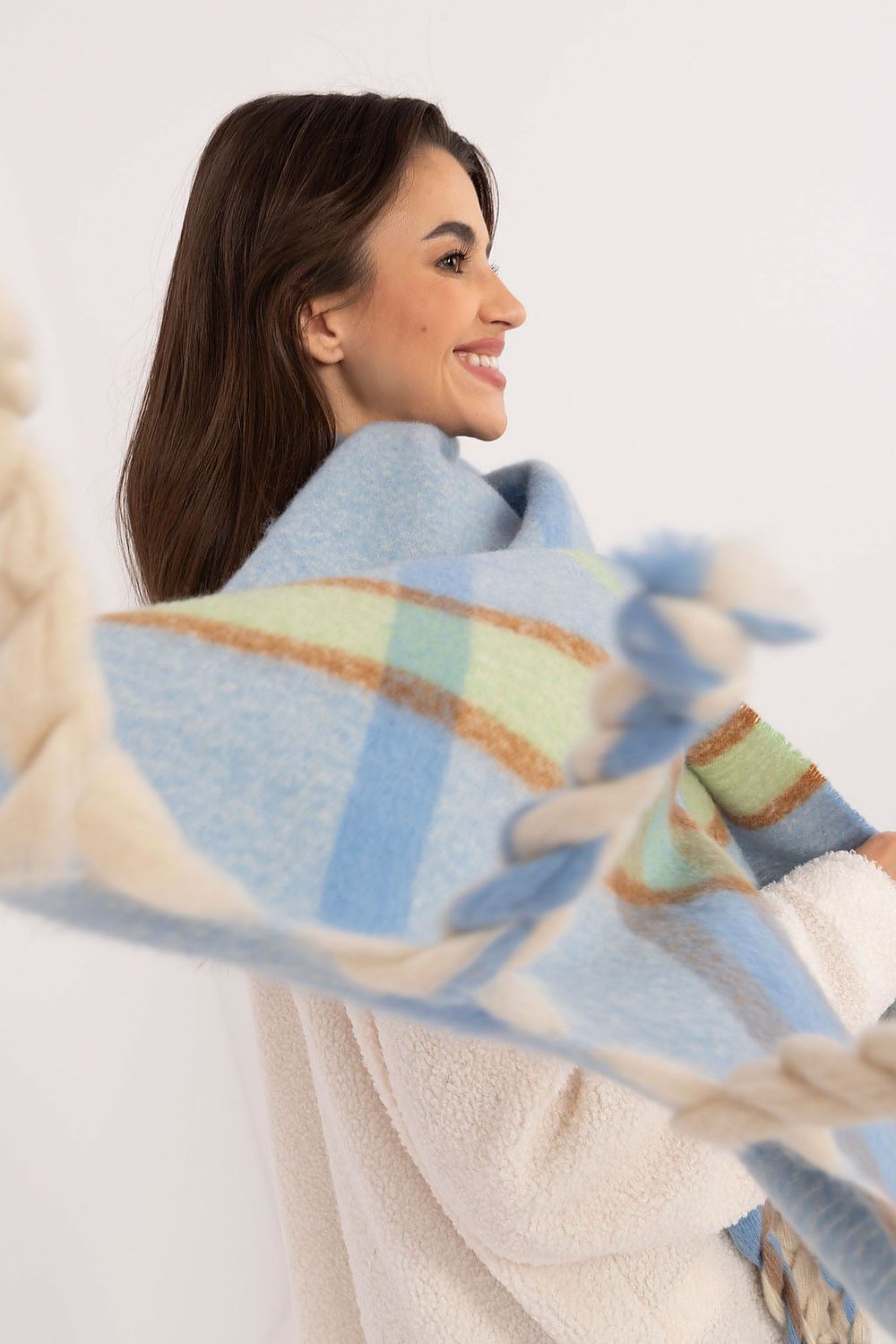 Elegant 180cm Long Check Pattern Polyester Scarf with Tassels for Winter Warmth