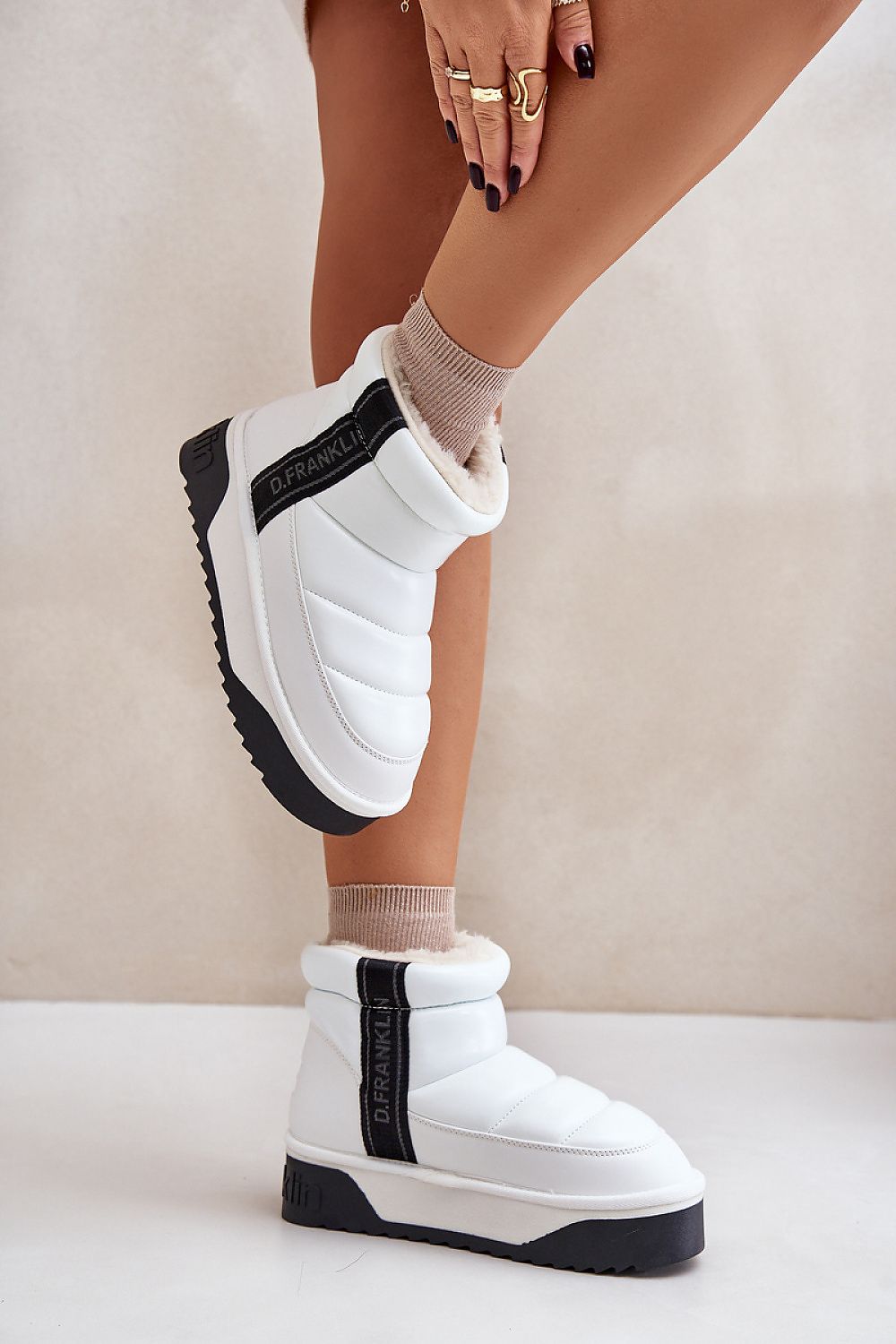 Elegant Women's Quilted Snow Boots with Thick Fur Lining - Sizes EU 36-41