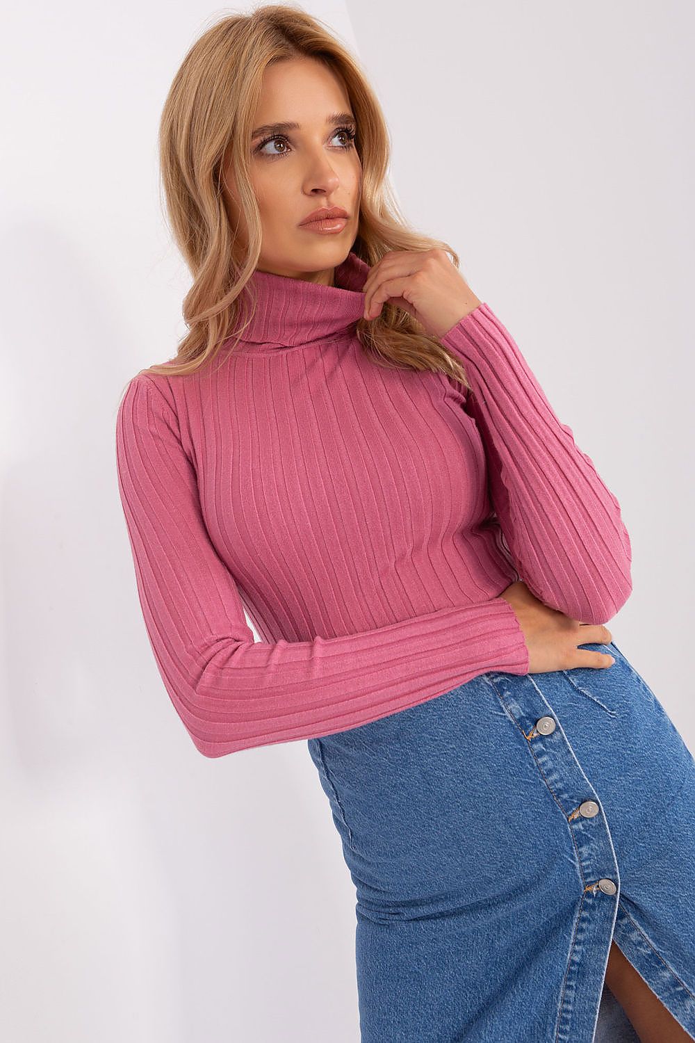 Luxury Viscose Turtleneck Sweater with Ribbed Fabric - Elegant Comfort for Work and Everyday Wear