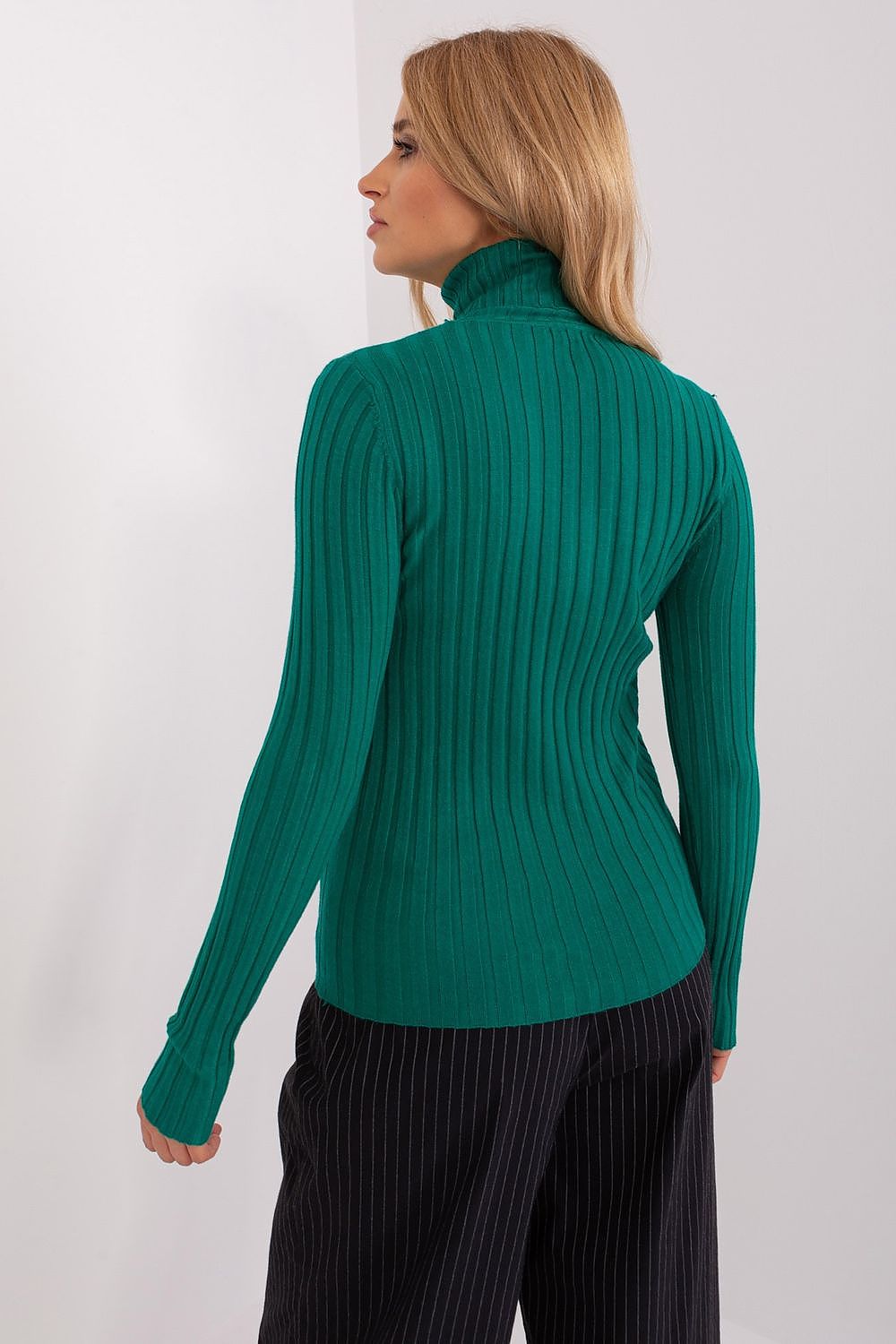 Luxury Viscose Turtleneck Sweater with Ribbed Fabric - Elegant Comfort for Work and Everyday Wear