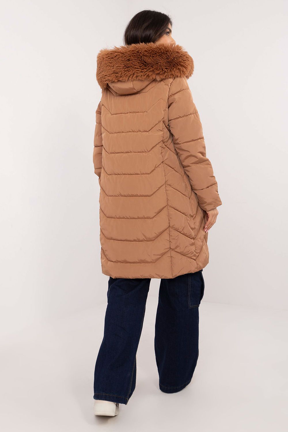 Luxury Women's Quilted Down Jacket with Detachable Fur Hood, Sizes S-XXL for Autumn/Winter