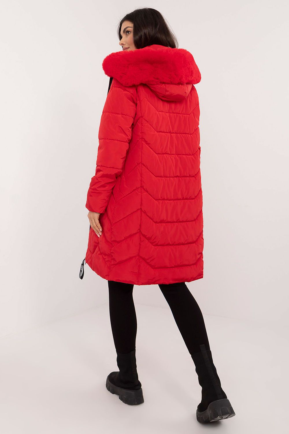 Luxury Women's Quilted Down Jacket with Detachable Fur Hood, Sizes S-XXL for Autumn/Winter