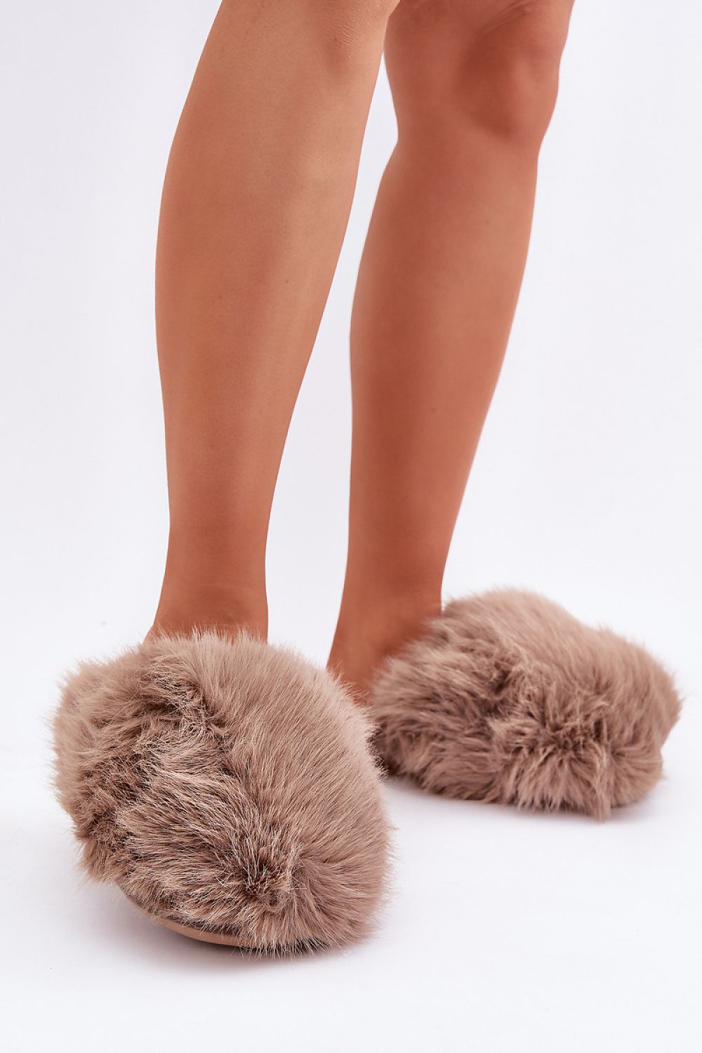 Luxury Women’s Fluffy Fur Slippers EU 36/37 | US 6 - Warm Covered Toe Comfort for Winter Nights