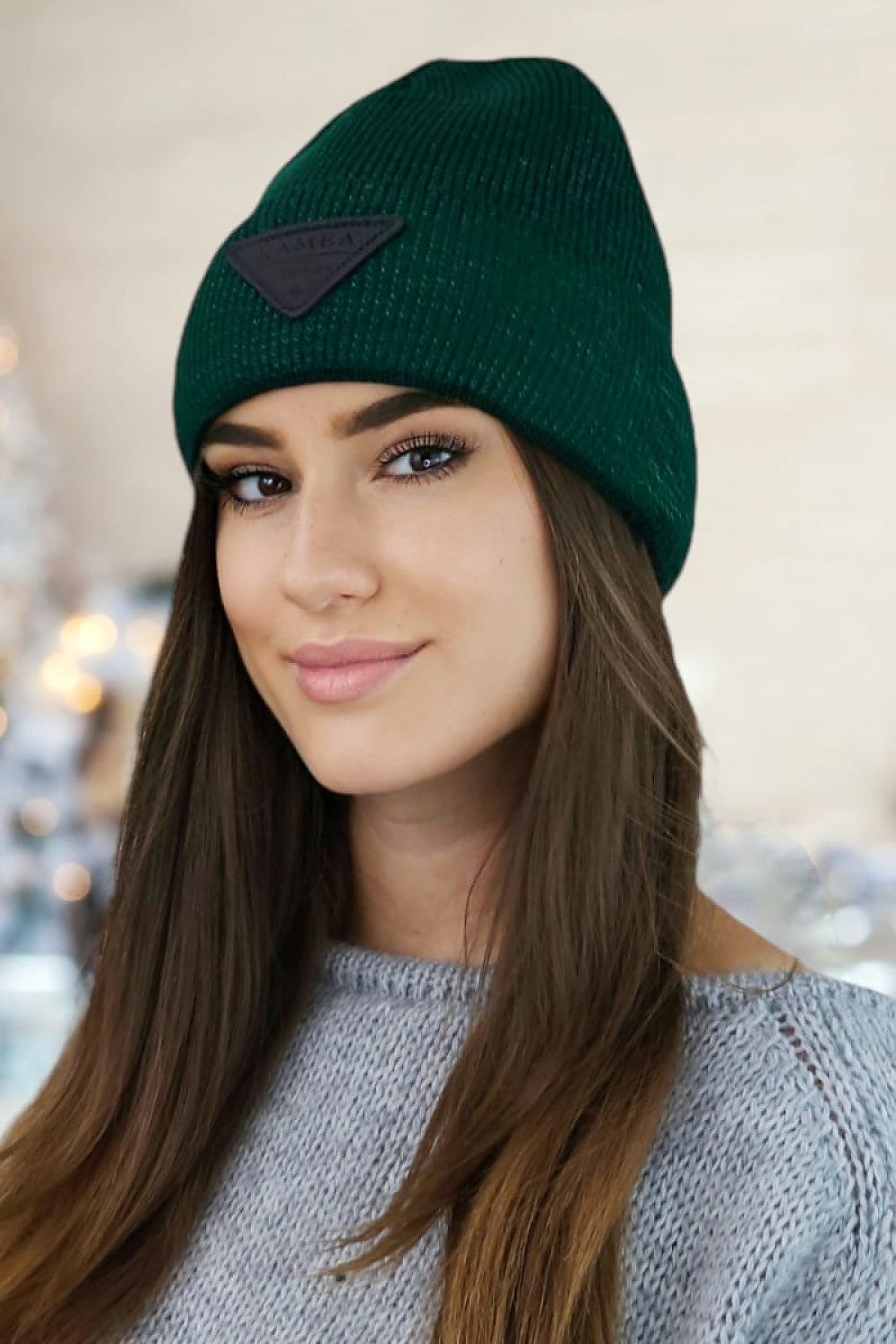 Kamea Premium Naomi Beanie - Luxurious Two-Tone Winter Hat with Eco-Leather Patch