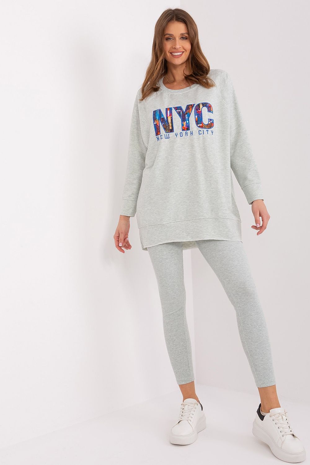 Luxury Women's Set: Comfort Sweatshirt & High Waist Leggings, EU Size 0 - Factory Price