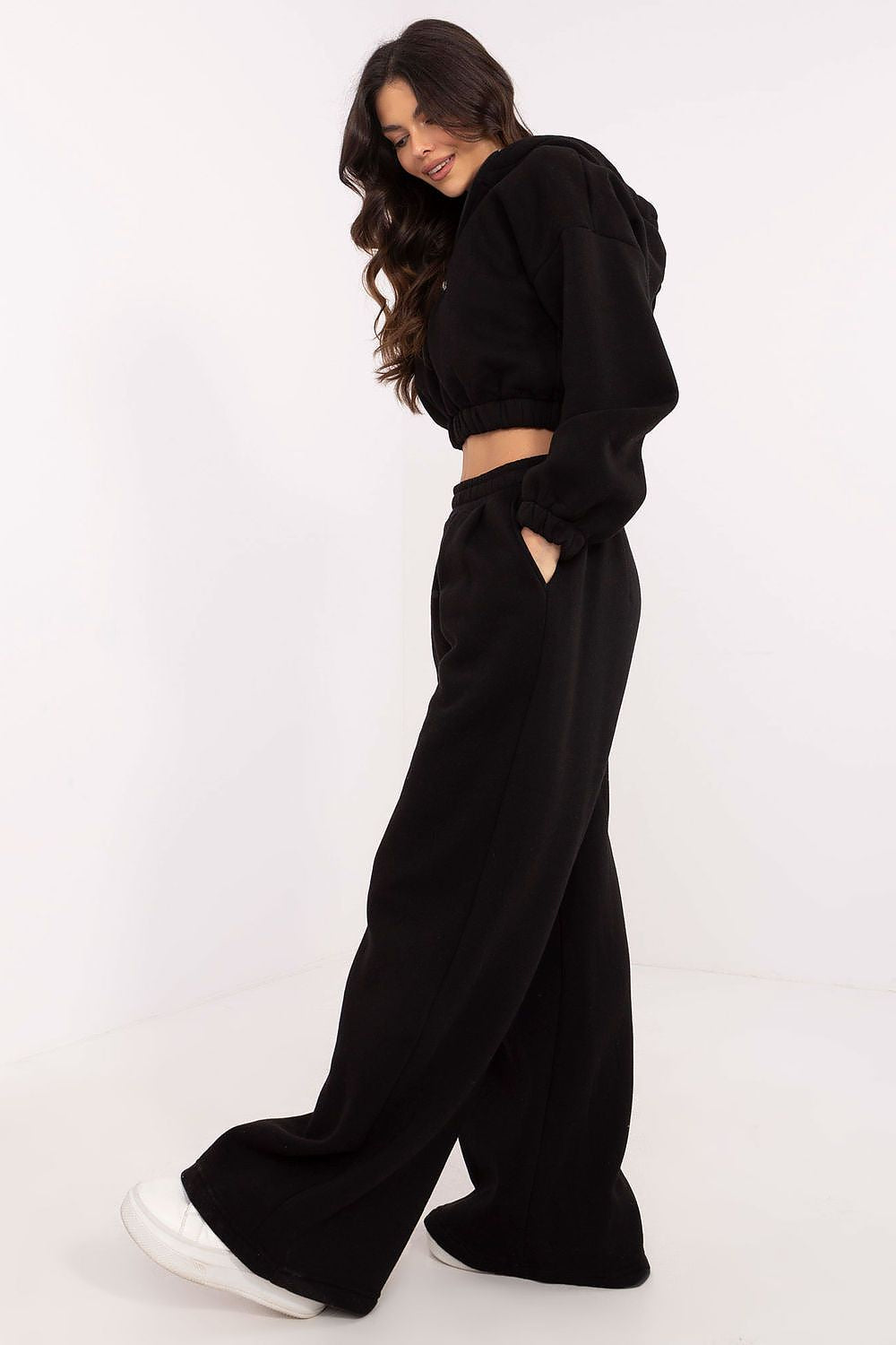 Luxury Women's Tracksuit Set in Size EU 0 - Stylish Hoodie with Wide-Leg Pants, Comfortable Fit