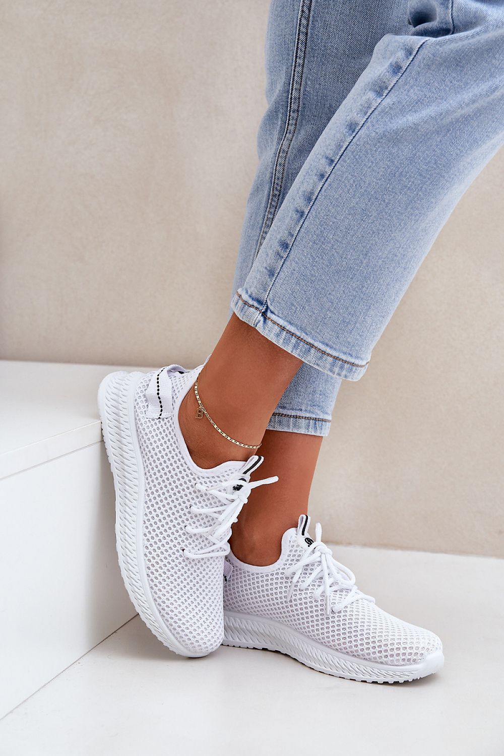 Step In Style Women's Mesh Slip-On Sports Shoes, EU 36-41, Comfortable Cushioning & Grip