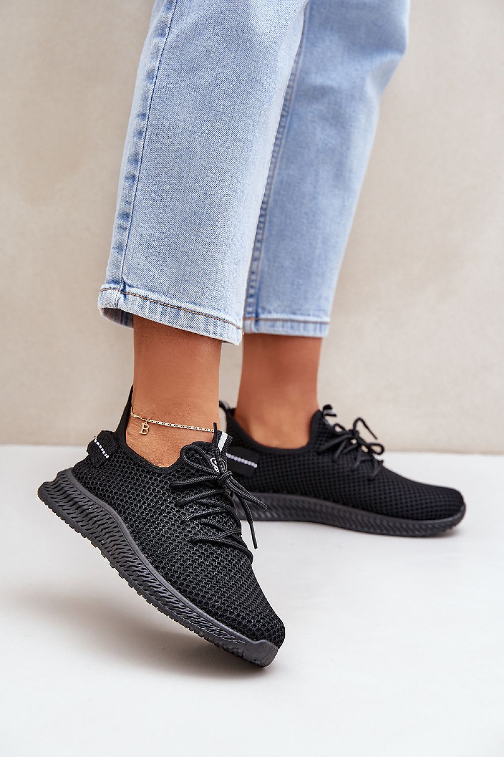 Step In Style Women's Mesh Slip-On Sports Shoes, EU 36-41, Comfortable Cushioning & Grip