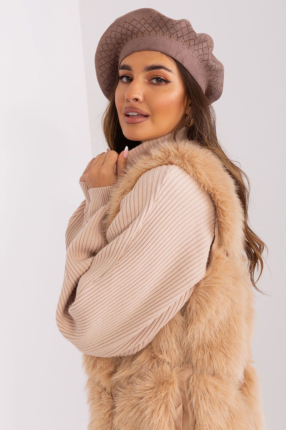 Elegant Shiny Beret Hat for Women – Soft Acrylic, Cotton & Cashmere Blend, Stylish Accessory