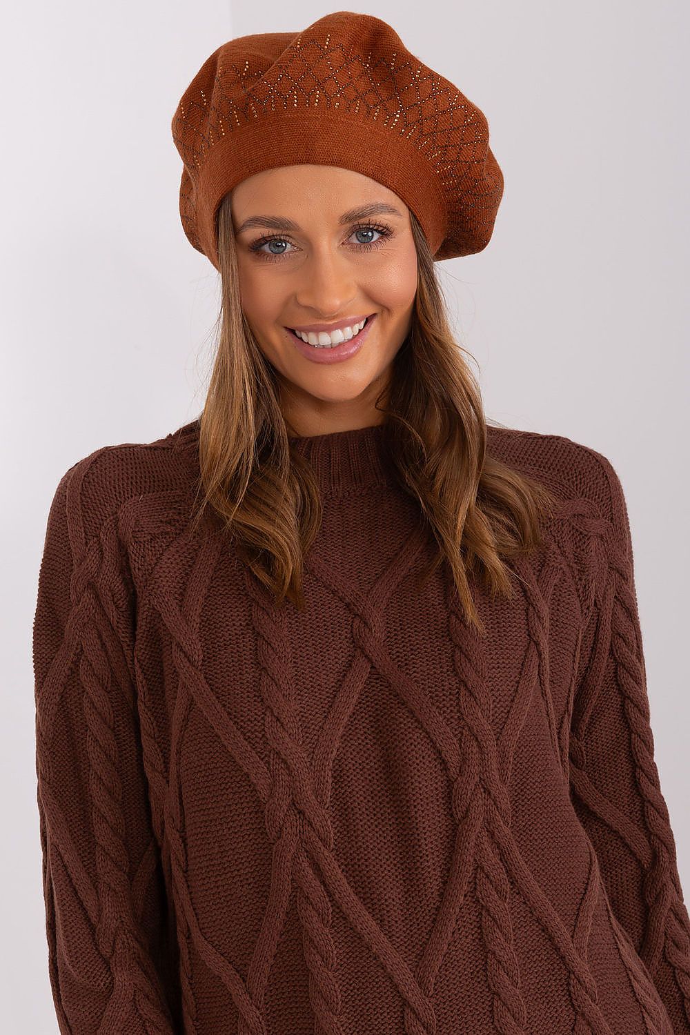 Elegant Shiny Beret Hat for Women – Soft Acrylic, Cotton & Cashmere Blend, Stylish Accessory