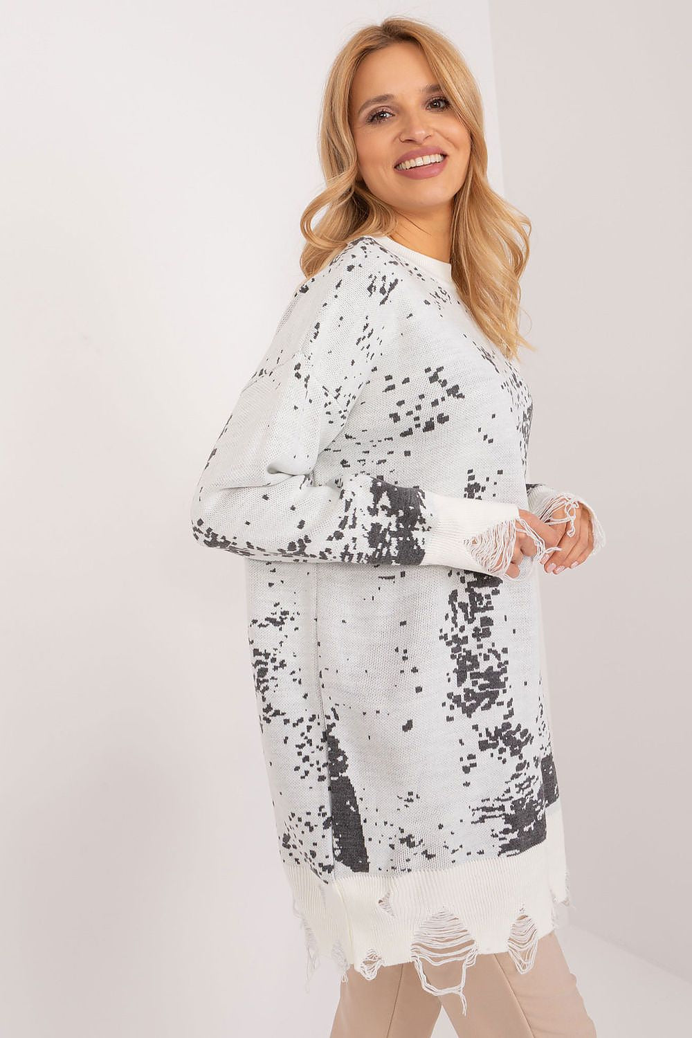 Oversized Women's Acrylic Wool Sweater, Long Fit, Unique Print & Decorative Cuffs, EU Size 0