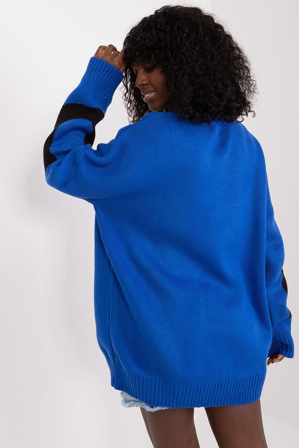Elegant Women's Long Casual Sweater in Acrylic & Wool Blend – Available in EU Sizes 0
