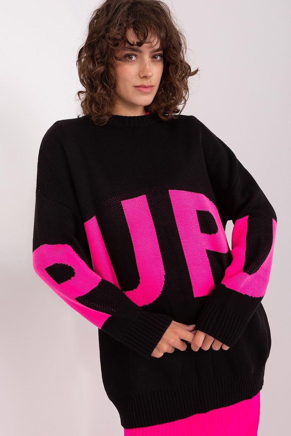 Elegant Women's Long Casual Sweater in Acrylic & Wool Blend – Available in EU Sizes 0