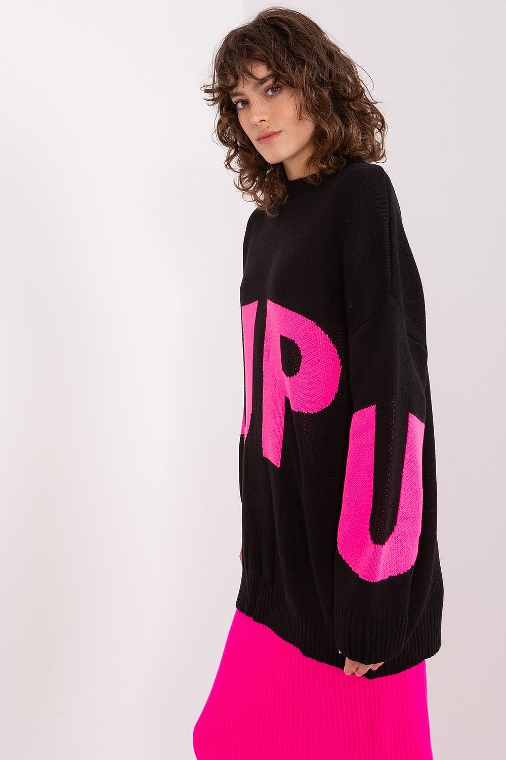 Elegant Women's Long Casual Sweater in Acrylic & Wool Blend – Available in EU Sizes 0