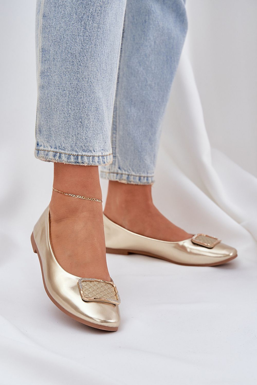 Luxurious Eco Leather Ballet Flats for Women, Sizes EU 36-41, Elegant Comfort with Stylish Decoration