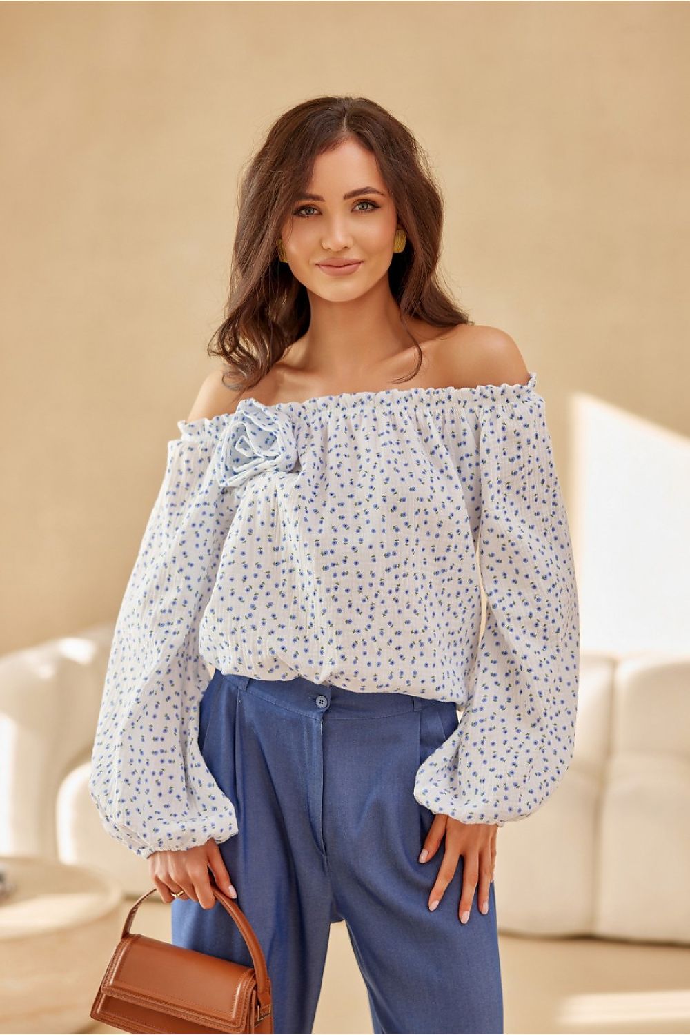 Elegant Roco Fashion Blouse with Adjustable Neckline & Puffy Sleeves, Sizes EU 36-40 | US 4-8