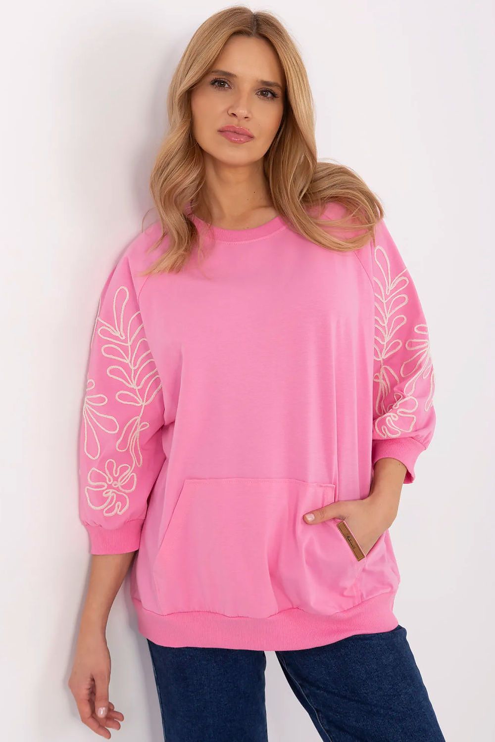 Elegant Women's 3/4 Sleeve Sweatshirt with Kangaroo Pocket, Embroidered Leaf Patterns - Size EU 0
