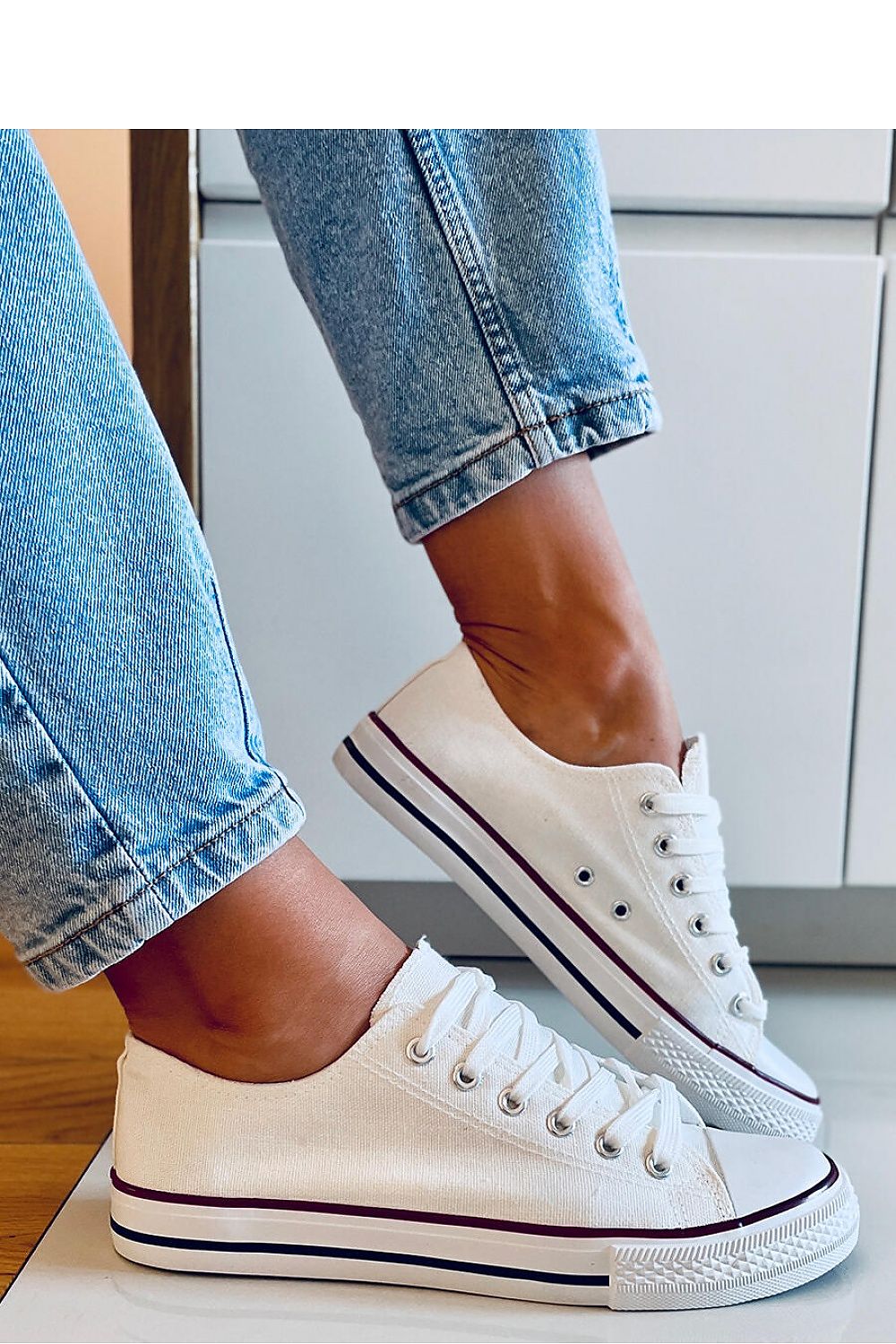 Inello Women's Classic Sneakers in Trendy Colours - Comfortable Rubber Sole Design