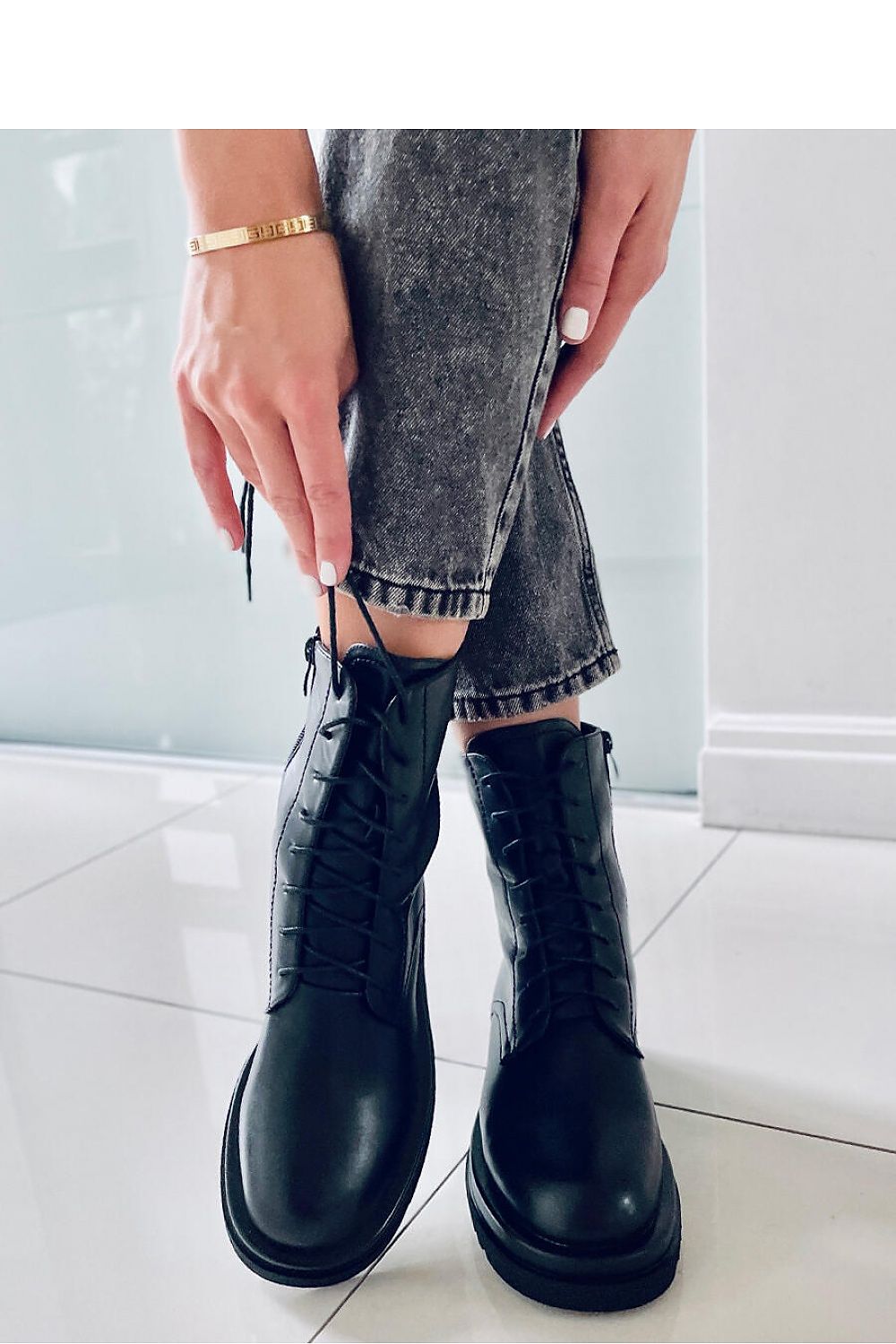Chic Women's Inello Boots - Eco-Friendly Organic Leather, Soft Fur Lining, Versatile Black Design
