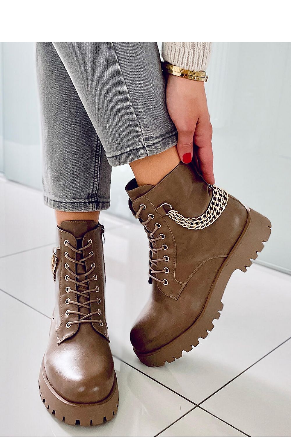 Chic Women's Lace-Up Boots Inello With Stylish Chains And Eco Leather