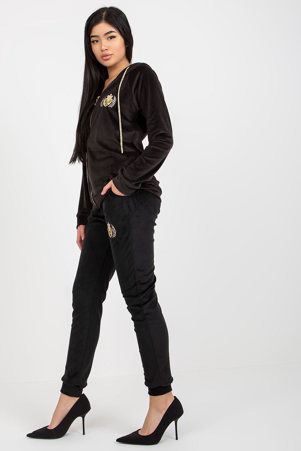 Ladies' Velour Sweatshirt And Pants Set With Embroidery - Hooded Long Sleeve And Tie-Waist Trousers