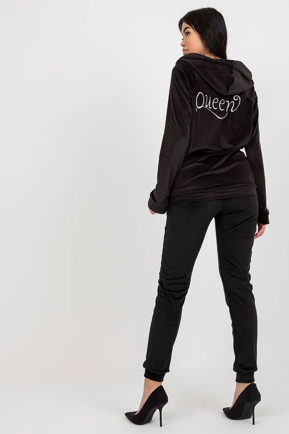 Ladies' Velour Sweatshirt And Pants Set With Embroidery - Hooded Long Sleeve And Tie-Waist Trousers