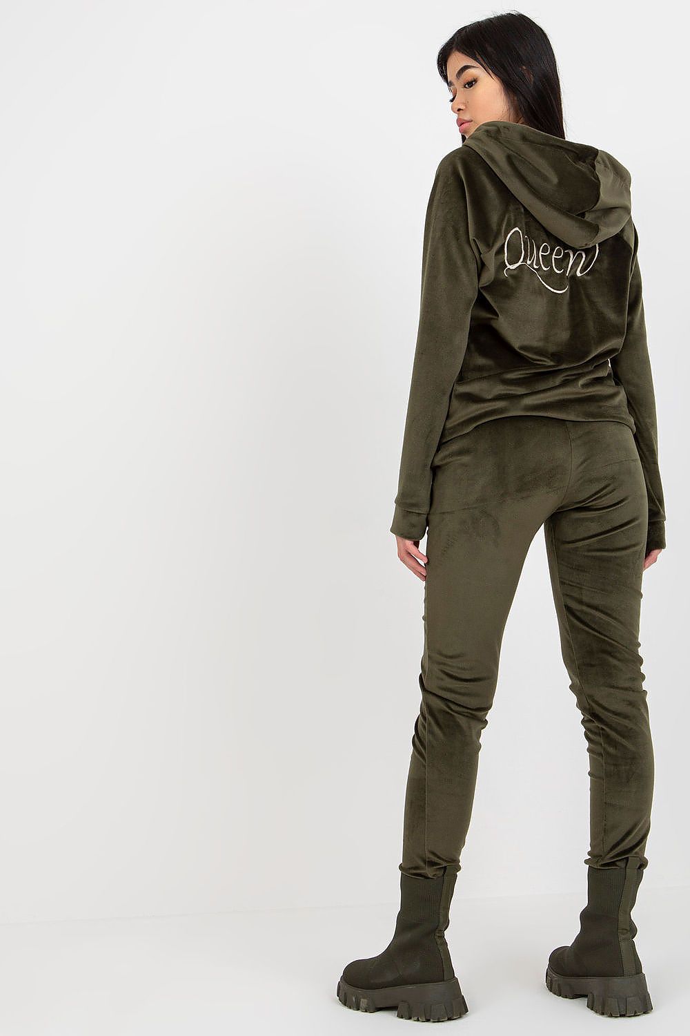 Ladies' Velour Sweatshirt And Pants Set With Embroidery - Hooded Long Sleeve And Tie-Waist Trousers