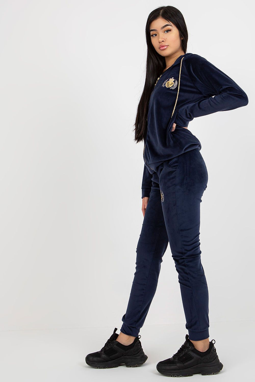 Ladies' Velour Sweatshirt And Pants Set With Embroidery - Hooded Long Sleeve And Tie-Waist Trousers