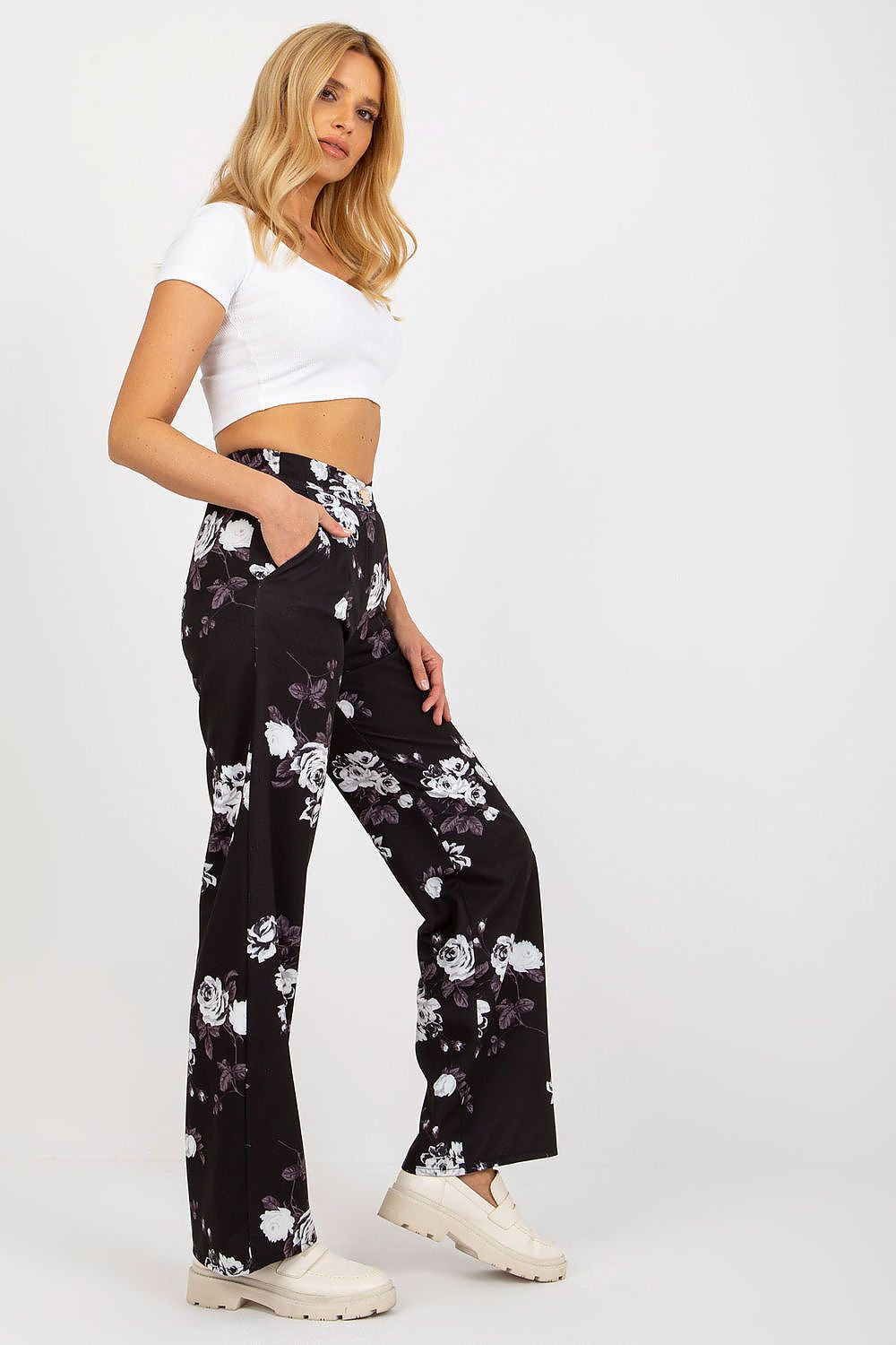 Elegant High-Waisted Women’s Wide-Leg Trousers by Lakerta - Comfortable Cotton Blend