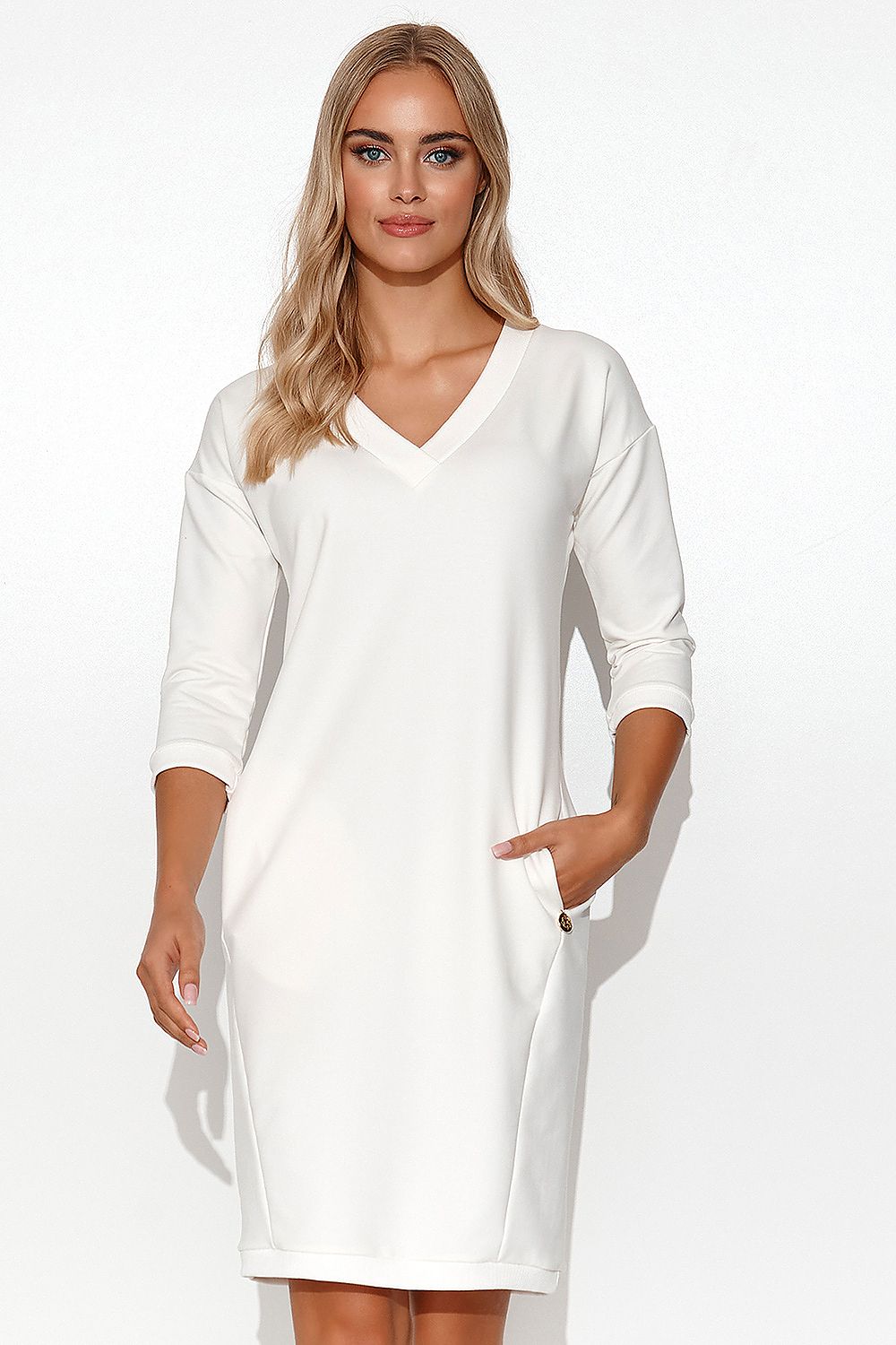 Stylish Makadamia Tracksuit Dress with V-Neck, 3/4 Sleeves and Pockets - Perfect Summer Attire