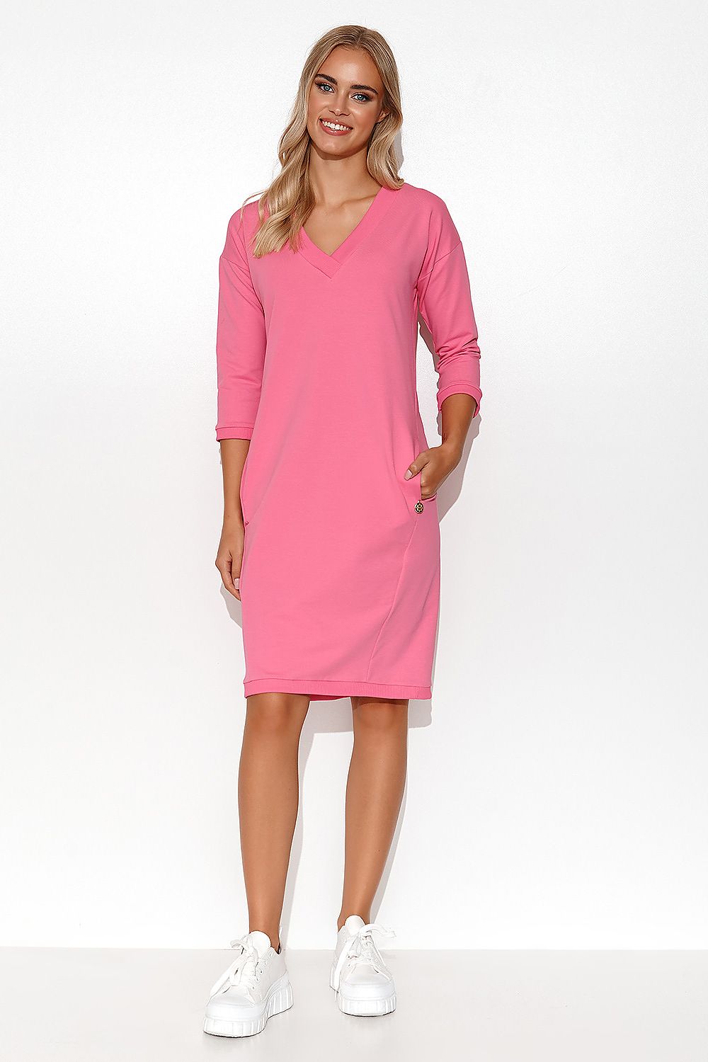 Stylish Makadamia Tracksuit Dress with V-Neck, 3/4 Sleeves and Pockets - Perfect Summer Attire
