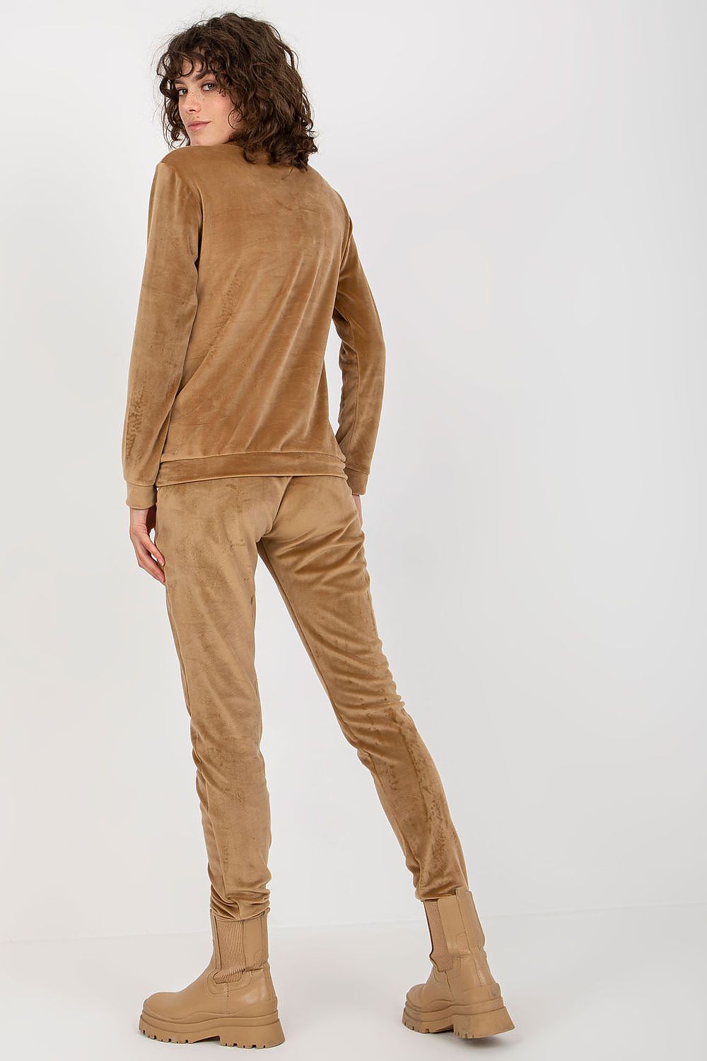 Luxury Velour Blouse And Pants Set With Heart Neckline And Tie Waist - Elegant Comfort
